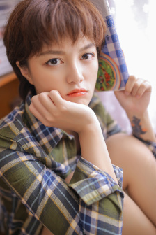 李丽莎原名字